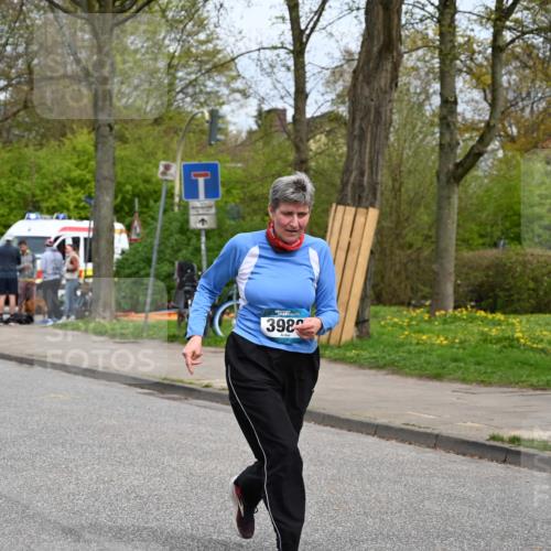 12.04.2026 - 45. Internationalen Wilhelmsburger Insellauf J. Mangold http://msf.ph/oto/9519825 12.04.2026 13:32:44 Ziel 3836, 5224, 3980, 5715 meine-sportfotos.de