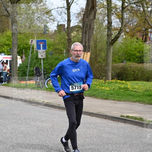 12.04.2026 - 45. Internationalen Wilhelmsburger Insellauf J. Mangold http://msf.ph/oto/9519843 12.04.2026 13:32:52 Ziel 3836, 5224, 3980, 5715, 3530 meine-sportfotos.de