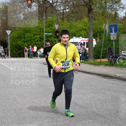 12.04.2026 - 45. Internationalen Wilhelmsburger Insellauf J. Mangold http://msf.ph/oto/9519851 12.04.2026 13:32:55 Ziel 3836, 5224, 3980, 5715, 3530 meine-sportfotos.de