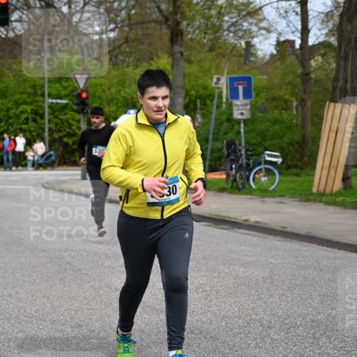 12.04.2026 - 45. Internationalen Wilhelmsburger Insellauf J. Mangold http://msf.ph/oto/9519858 12.04.2026 13:32:55 Ziel 3836, 5224, 3980, 5715, 3530 meine-sportfotos.de