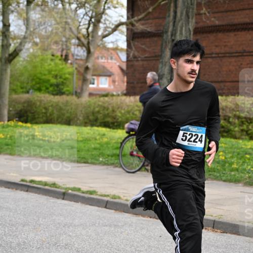12.04.2026 - 45. Internationalen Wilhelmsburger Insellauf J. Mangold http://msf.ph/oto/9519871 12.04.2026 13:32:58 Ziel 3836, 5224, 3980, 5715, 3530 meine-sportfotos.de
