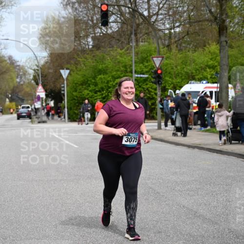 12.04.2026 - 45. Internationalen Wilhelmsburger Insellauf J. Mangold http://msf.ph/oto/9519906 12.04.2026 13:34:04 Ziel 3409, 3075 meine-sportfotos.de