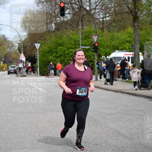 12.04.2026 - 45. Internationalen Wilhelmsburger Insellauf J. Mangold http://msf.ph/oto/9519907 12.04.2026 13:34:05 Ziel 3409, 3075 meine-sportfotos.de