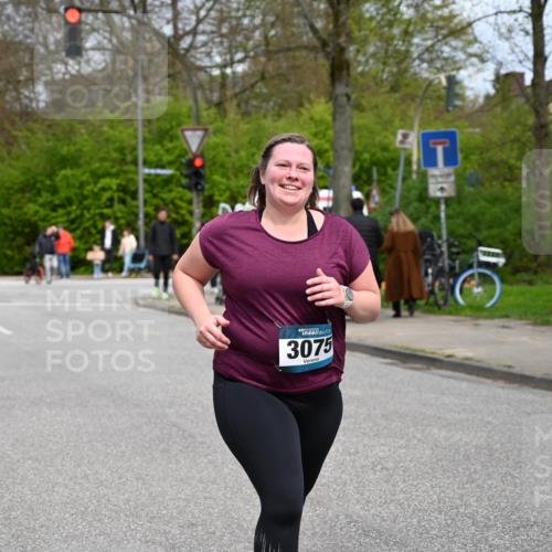 12.04.2026 - 45. Internationalen Wilhelmsburger Insellauf J. Mangold http://msf.ph/oto/9519918 12.04.2026 13:34:05 Ziel 3409, 3075 meine-sportfotos.de