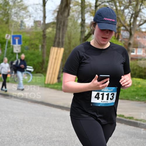 12.04.2026 - 45. Internationalen Wilhelmsburger Insellauf J. Mangold http://msf.ph/oto/9519996 12.04.2026 13:35:18 Ziel 4988, 4989, 3282, 4113 meine-sportfotos.de