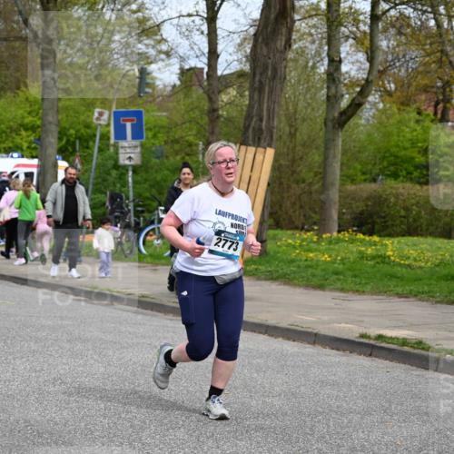 12.04.2026 - 45. Internationalen Wilhelmsburger Insellauf J. Mangold http://msf.ph/oto/9520030 12.04.2026 13:36:19 Ziel 5233, 3376, 2773 meine-sportfotos.de