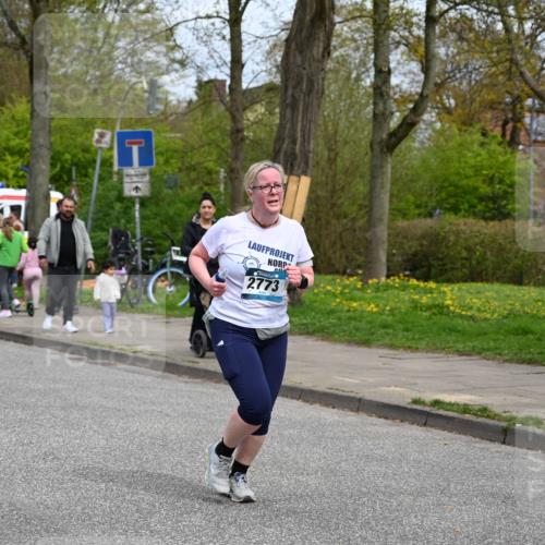 12.04.2026 - 45. Internationalen Wilhelmsburger Insellauf J. Mangold http://msf.ph/oto/9520031 12.04.2026 13:36:19 Ziel 5233, 3376, 2773 meine-sportfotos.de
