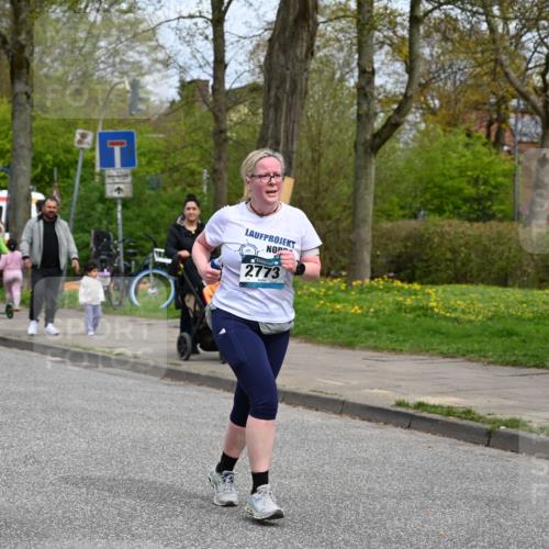 12.04.2026 - 45. Internationalen Wilhelmsburger Insellauf J. Mangold http://msf.ph/oto/9520032 12.04.2026 13:36:19 Ziel 5233, 3376, 2773 meine-sportfotos.de