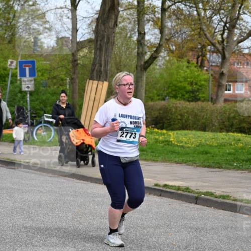 12.04.2026 - 45. Internationalen Wilhelmsburger Insellauf J. Mangold http://msf.ph/oto/9520035 12.04.2026 13:36:19 Ziel 5233, 3376, 2773 meine-sportfotos.de