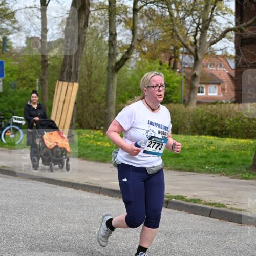 12.04.2026 - 45. Internationalen Wilhelmsburger Insellauf J. Mangold http://msf.ph/oto/9520039 12.04.2026 13:36:20 Ziel 5233, 3376, 2773, 2773 meine-sportfotos.de