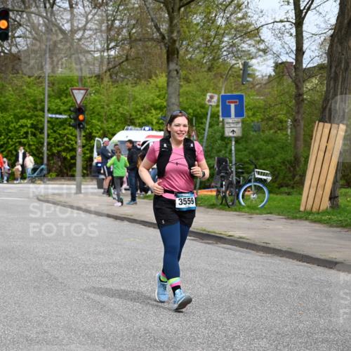 12.04.2026 - 45. Internationalen Wilhelmsburger Insellauf J. Mangold http://msf.ph/oto/9520044 12.04.2026 13:36:38 Ziel 2773, 3559, 5604 meine-sportfotos.de
