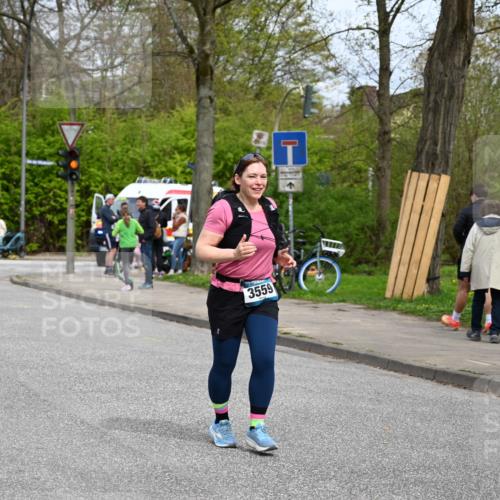 12.04.2026 - 45. Internationalen Wilhelmsburger Insellauf J. Mangold http://msf.ph/oto/9520047 12.04.2026 13:36:38 Ziel 2773, 3559, 5604 meine-sportfotos.de