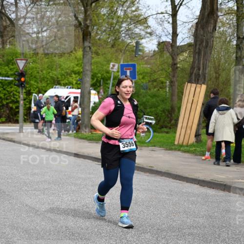12.04.2026 - 45. Internationalen Wilhelmsburger Insellauf J. Mangold http://msf.ph/oto/9520049 12.04.2026 13:36:38 Ziel 2773, 3559, 5604 meine-sportfotos.de