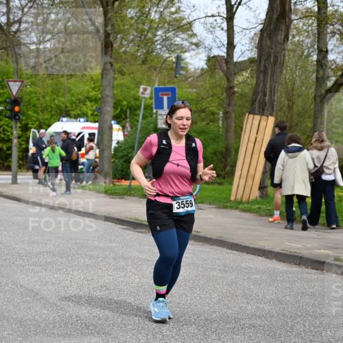 12.04.2026 - 45. Internationalen Wilhelmsburger Insellauf J. Mangold http://msf.ph/oto/9520051 12.04.2026 13:36:38 Ziel 2773, 3559, 5604 meine-sportfotos.de