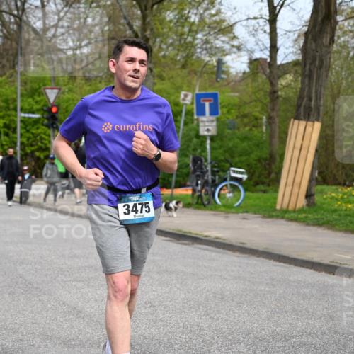 12.04.2026 - 45. Internationalen Wilhelmsburger Insellauf J. Mangold http://msf.ph/oto/9520065 12.04.2026 13:36:55 Ziel 2773, 3559, 5604, 3475 meine-sportfotos.de