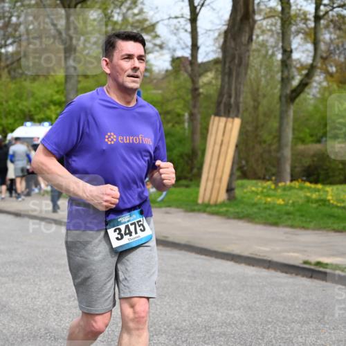 12.04.2026 - 45. Internationalen Wilhelmsburger Insellauf J. Mangold http://msf.ph/oto/9520071 12.04.2026 13:36:56 Ziel 2773, 3559, 5604, 3475 meine-sportfotos.de