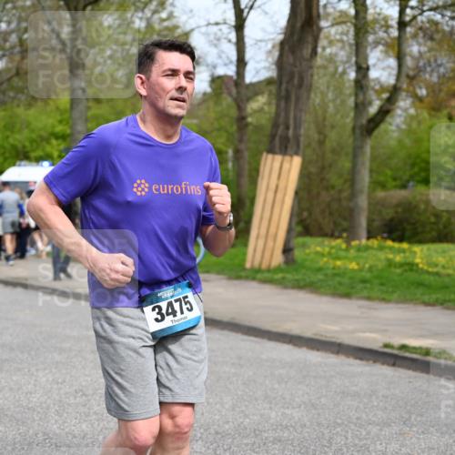12.04.2026 - 45. Internationalen Wilhelmsburger Insellauf J. Mangold http://msf.ph/oto/9520072 12.04.2026 13:36:56 Ziel 2773, 3559, 5604, 3475 meine-sportfotos.de