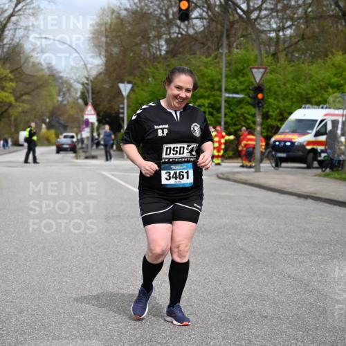 12.04.2026 - 45. Internationalen Wilhelmsburger Insellauf J. Mangold http://msf.ph/oto/9520125 12.04.2026 13:41:08 Ziel 3461 meine-sportfotos.de