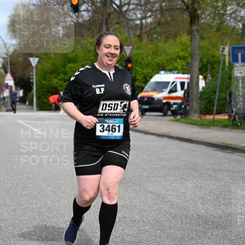 12.04.2026 - 45. Internationalen Wilhelmsburger Insellauf J. Mangold http://msf.ph/oto/9520130 12.04.2026 13:41:09 Ziel 3461 meine-sportfotos.de