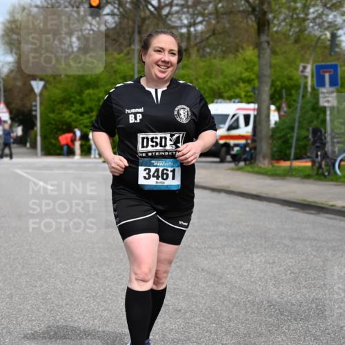 12.04.2026 - 45. Internationalen Wilhelmsburger Insellauf J. Mangold http://msf.ph/oto/9520132 12.04.2026 13:41:09 Ziel 3461 meine-sportfotos.de