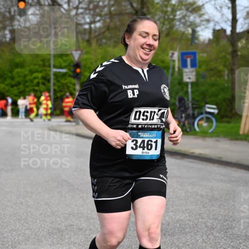 12.04.2026 - 45. Internationalen Wilhelmsburger Insellauf J. Mangold http://msf.ph/oto/9520138 12.04.2026 13:41:09 Ziel 3461 meine-sportfotos.de