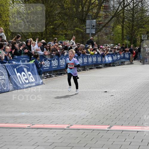 12.04.2026 - 45. Internationalen Wilhelmsburger Insellauf J. Mangold http://msf.ph/oto/9520149 12.04.2026 14:07:52 Ziel 1522 meine-sportfotos.de