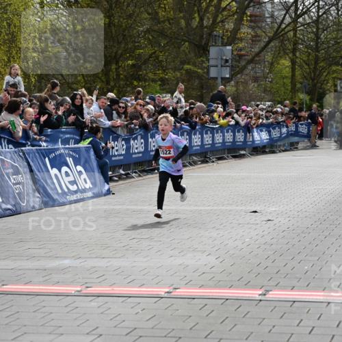 12.04.2026 - 45. Internationalen Wilhelmsburger Insellauf J. Mangold http://msf.ph/oto/9520150 12.04.2026 14:07:52 Ziel 1522 meine-sportfotos.de