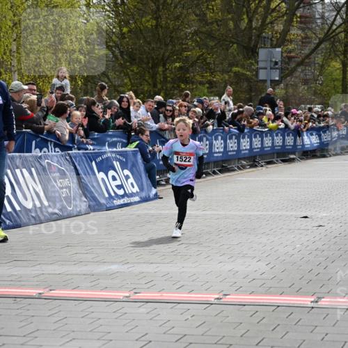 12.04.2026 - 45. Internationalen Wilhelmsburger Insellauf J. Mangold http://msf.ph/oto/9520154 12.04.2026 14:07:52 Ziel 1522 meine-sportfotos.de