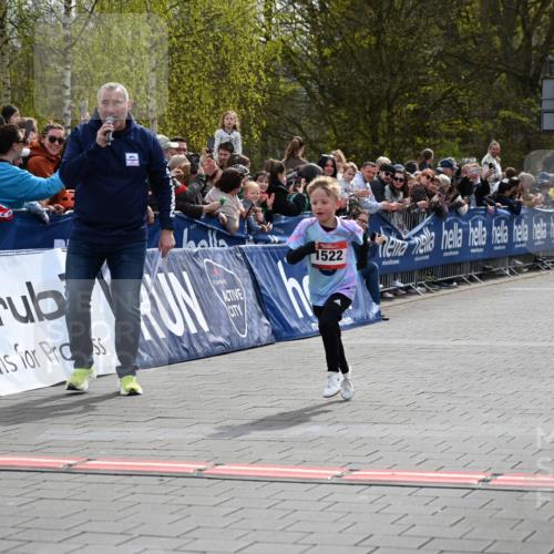 12.04.2026 - 45. Internationalen Wilhelmsburger Insellauf J. Mangold http://msf.ph/oto/9520160 12.04.2026 14:07:53 Ziel 1522 meine-sportfotos.de