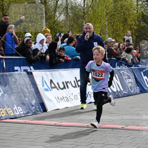 12.04.2026 - 45. Internationalen Wilhelmsburger Insellauf J. Mangold http://msf.ph/oto/9520169 12.04.2026 14:07:54 Ziel 1522 meine-sportfotos.de