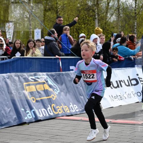 12.04.2026 - 45. Internationalen Wilhelmsburger Insellauf J. Mangold http://msf.ph/oto/9520175 12.04.2026 14:07:54 Ziel 1522 meine-sportfotos.de