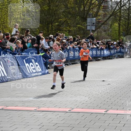 12.04.2026 - 45. Internationalen Wilhelmsburger Insellauf J. Mangold http://msf.ph/oto/9520219 12.04.2026 14:08:16 Ziel 1523, 788 meine-sportfotos.de