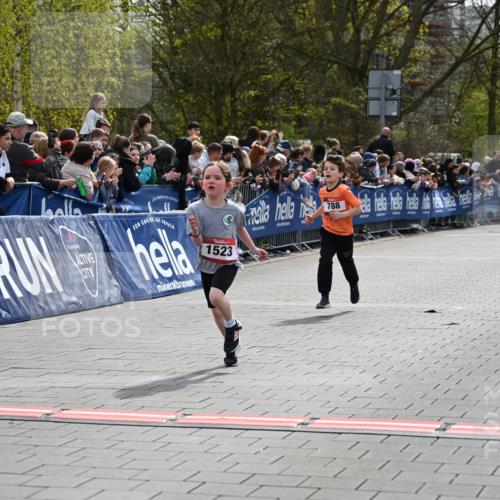 12.04.2026 - 45. Internationalen Wilhelmsburger Insellauf J. Mangold http://msf.ph/oto/9520222 12.04.2026 14:08:16 Ziel 1523, 788 meine-sportfotos.de