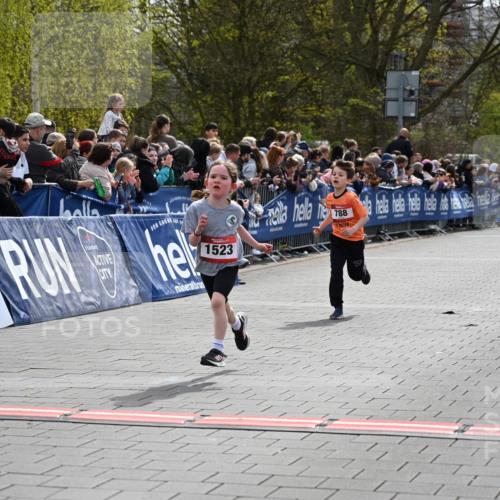12.04.2026 - 45. Internationalen Wilhelmsburger Insellauf J. Mangold http://msf.ph/oto/9520223 12.04.2026 14:08:16 Ziel 1523, 788 meine-sportfotos.de