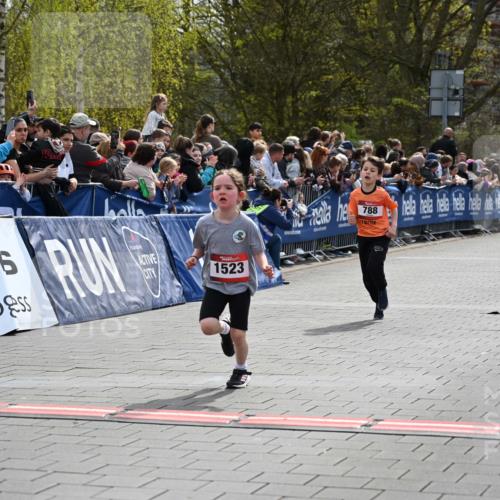12.04.2026 - 45. Internationalen Wilhelmsburger Insellauf J. Mangold http://msf.ph/oto/9520225 12.04.2026 14:08:16 Ziel 1523, 788 meine-sportfotos.de