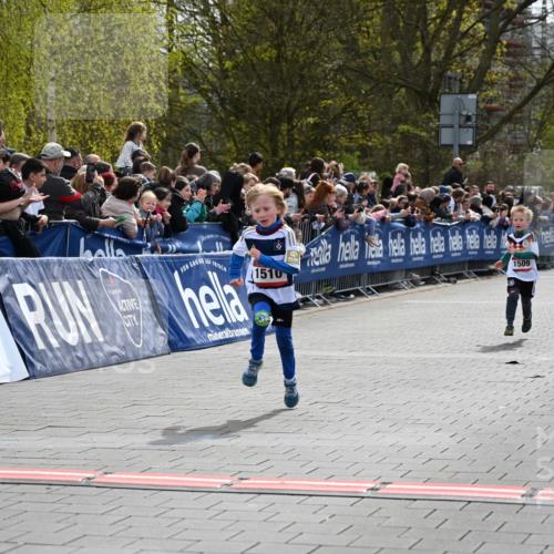 12.04.2026 - 45. Internationalen Wilhelmsburger Insellauf J. Mangold http://msf.ph/oto/9520255 12.04.2026 14:08:22 Ziel 1510, 1509 meine-sportfotos.de