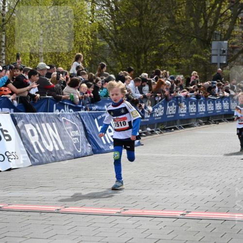 12.04.2026 - 45. Internationalen Wilhelmsburger Insellauf J. Mangold http://msf.ph/oto/9520257 12.04.2026 14:08:22 Ziel 1510, 1509 meine-sportfotos.de