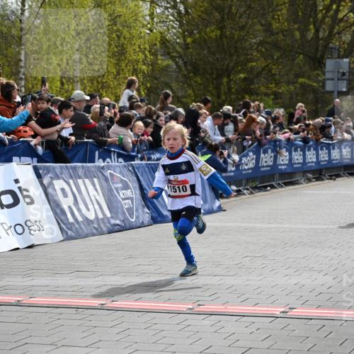 12.04.2026 - 45. Internationalen Wilhelmsburger Insellauf J. Mangold http://msf.ph/oto/9520258 12.04.2026 14:08:22 Ziel 1510, 1509 meine-sportfotos.de