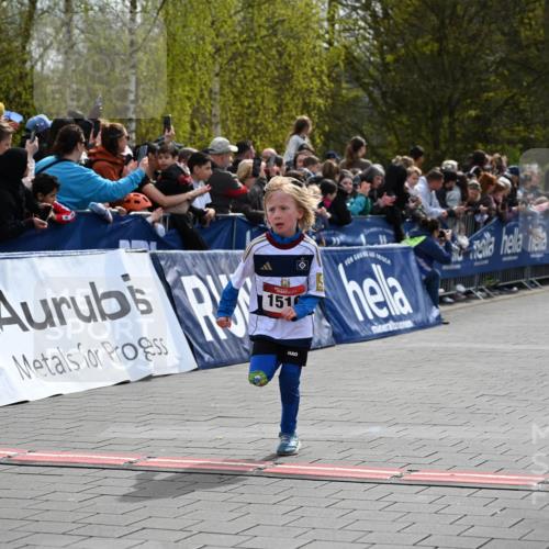 12.04.2026 - 45. Internationalen Wilhelmsburger Insellauf J. Mangold http://msf.ph/oto/9520262 12.04.2026 14:08:23 Ziel 1510, 1509 meine-sportfotos.de
