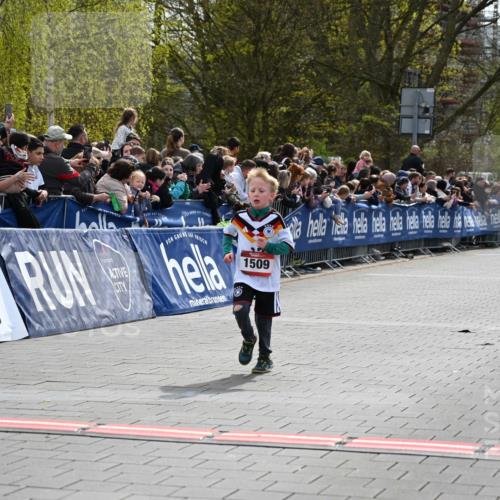 12.04.2026 - 45. Internationalen Wilhelmsburger Insellauf J. Mangold http://msf.ph/oto/9520267 12.04.2026 14:08:24 Ziel 1510, 1509 meine-sportfotos.de