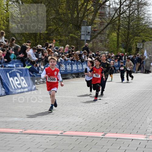 12.04.2026 - 45. Internationalen Wilhelmsburger Insellauf J. Mangold http://msf.ph/oto/9520311 12.04.2026 14:08:34 Ziel 58, 26, 716, 1505, 782, 258, 175 meine-sportfotos.de