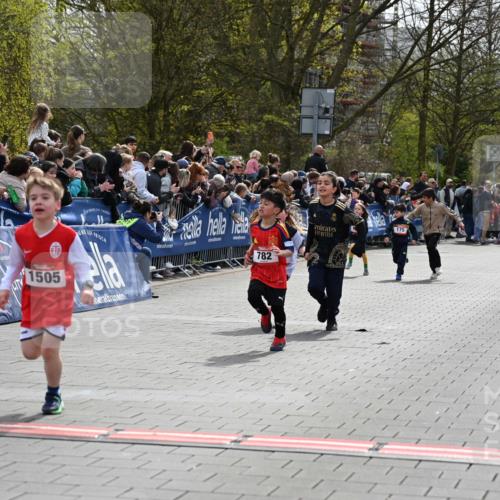 12.04.2026 - 45. Internationalen Wilhelmsburger Insellauf J. Mangold http://msf.ph/oto/9520319 12.04.2026 14:08:34 Ziel 58, 26, 716, 1505, 782, 258, 175 meine-sportfotos.de