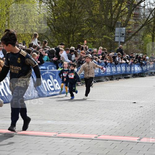 12.04.2026 - 45. Internationalen Wilhelmsburger Insellauf J. Mangold http://msf.ph/oto/9520338 12.04.2026 14:08:37 Ziel 1505, 782, 258, 175, 174, 653, 143 meine-sportfotos.de