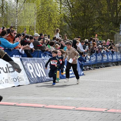 12.04.2026 - 45. Internationalen Wilhelmsburger Insellauf J. Mangold http://msf.ph/oto/9520347 12.04.2026 14:08:37 Ziel 1505, 782, 258, 175, 174, 653, 143 meine-sportfotos.de