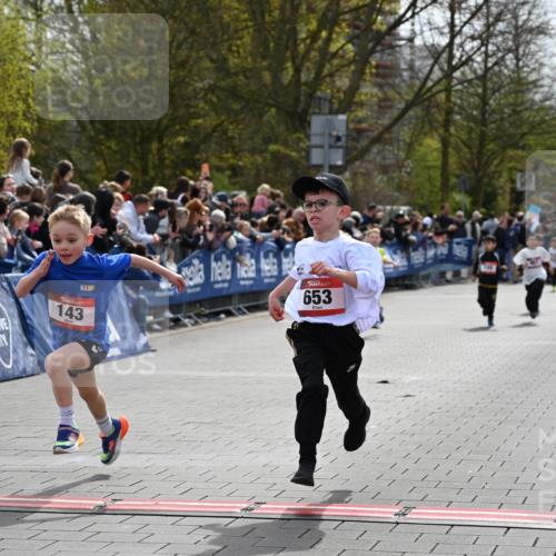 12.04.2026 - 45. Internationalen Wilhelmsburger Insellauf J. Mangold http://msf.ph/oto/9520361 12.04.2026 14:08:40 Ziel 782, 258, 175, 174, 653, 143, 1057, 232 meine-sportfotos.de