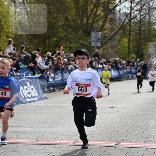 12.04.2026 - 45. Internationalen Wilhelmsburger Insellauf J. Mangold http://msf.ph/oto/9520363 12.04.2026 14:08:40 Ziel 782, 258, 175, 174, 653, 143, 1057, 232 meine-sportfotos.de