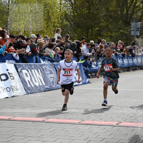 12.04.2026 - 45. Internationalen Wilhelmsburger Insellauf J. Mangold http://msf.ph/oto/9520445 12.04.2026 14:08:56 Ziel 754, 211, 711, 530, 91, 254, 1506, 266 meine-sportfotos.de
