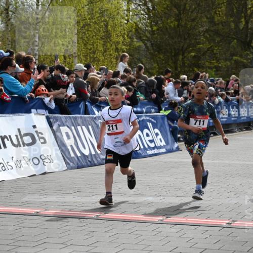 12.04.2026 - 45. Internationalen Wilhelmsburger Insellauf J. Mangold http://msf.ph/oto/9520448 12.04.2026 14:08:56 Ziel 754, 211, 711, 530, 91, 254, 1506, 266 meine-sportfotos.de