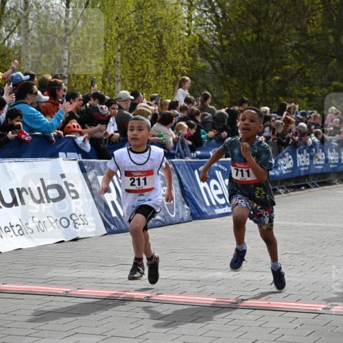 12.04.2026 - 45. Internationalen Wilhelmsburger Insellauf J. Mangold http://msf.ph/oto/9520451 12.04.2026 14:08:56 Ziel 754, 211, 711, 530, 91, 254, 1506, 266 meine-sportfotos.de