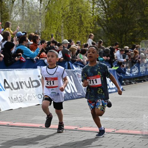 12.04.2026 - 45. Internationalen Wilhelmsburger Insellauf J. Mangold http://msf.ph/oto/9520454 12.04.2026 14:08:56 Ziel 754, 211, 711, 530, 91, 254, 1506, 266 meine-sportfotos.de